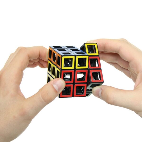 Hollow Cube de Recent Toys